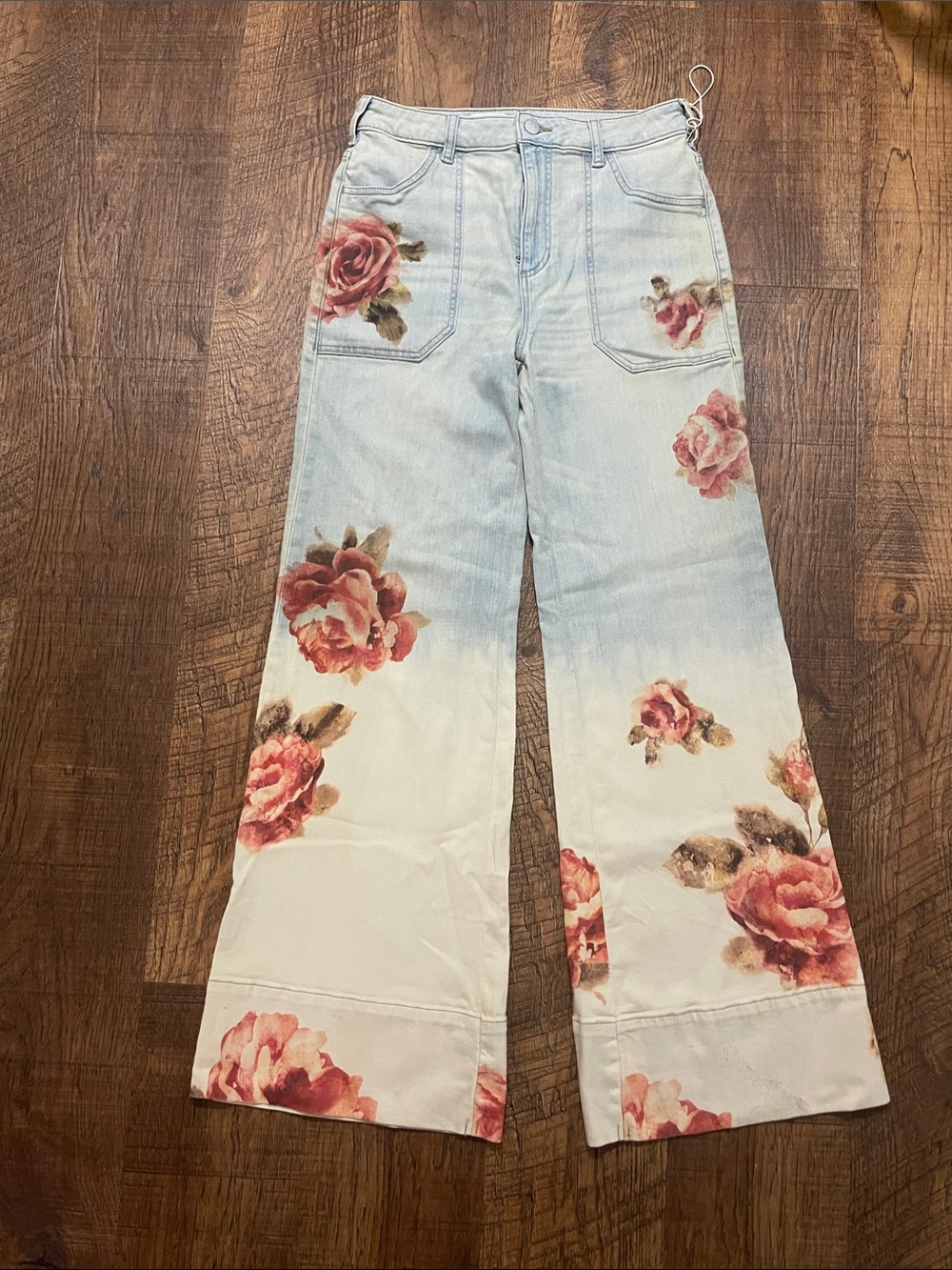 NWT Rylan Relaxed High-Rise Flare Jeans by Pilcro Size 28 - Picture 6 of 11